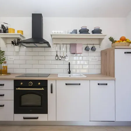 Tonia Brodarica (Sibenik-Knin)