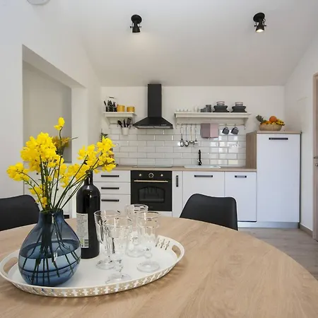 Apartment Tonia