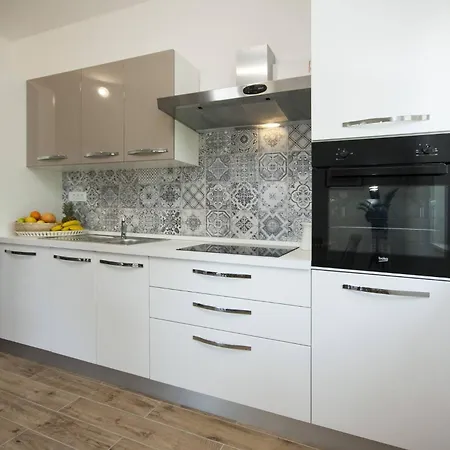 Apartment Tonia Brodarica (Sibenik-Knin)