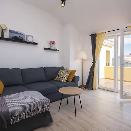 Tonia * Brodarica (Sibenik-Knin)